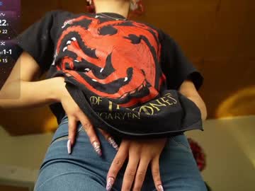 Silvanalorens_ December 18, 2024 Chaturbate stream image