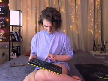 Skylerraynee December 18, 2024 Chaturbate stream image