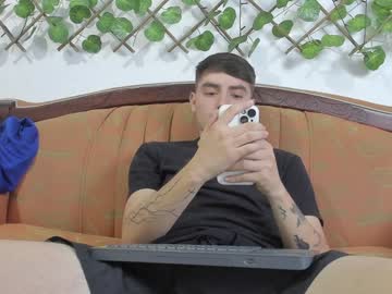 Marcos_0212 December 18, 2024 Chaturbate stream image