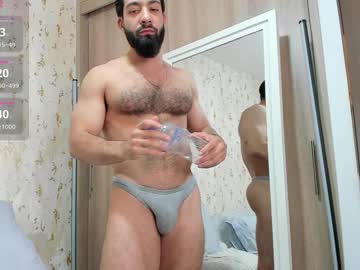 Maxstrong01 December 18, 2024 Chaturbate stream image