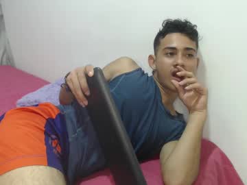 Mykee__ December 19, 2024 Chaturbate stream image