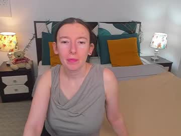 Catherinewalls stream photo from December 19, 2024