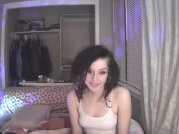 Ladybughug December 19, 2024 Chaturbate stream image