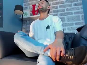Maximo_22_ December 19, 2024 Chaturbate stream image