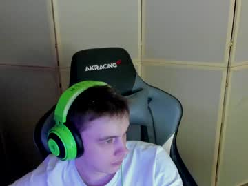 Aron_Neall December 19, 2024 Chaturbate stream image