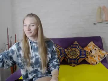 Monasmiless December 19, 2024 Chaturbate stream image
