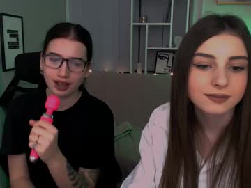 Blossom_Jasmine December 19, 2024 Chaturbate stream image