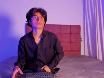 Jeremy_Watson7 December 19, 2024 Chaturbate stream image