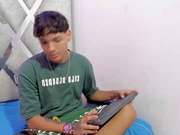 Russell_Bennett December 19, 2024 Chaturbate stream image