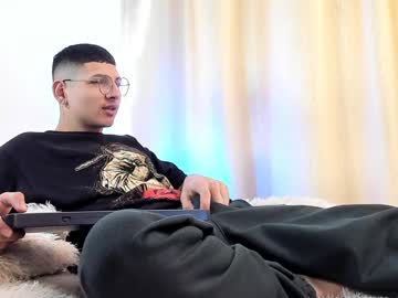A_Lejandro_08 December 19, 2024 Chaturbate stream image