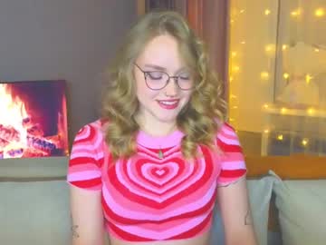 Aurora_Golden December 19, 2024 Chaturbate stream image