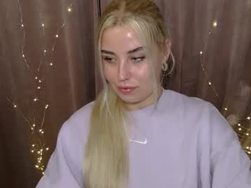 Kristyflowers December 19, 2024 Chaturbate stream image