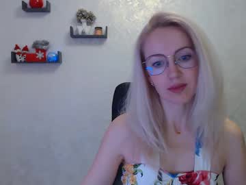 Luckcristal December 19, 2024 Chaturbate stream image