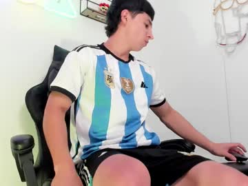 Adam_Clay21 December 19, 2024 Chaturbate stream image