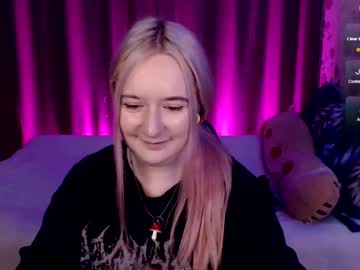 Elovinora December 19, 2024 Chaturbate stream image