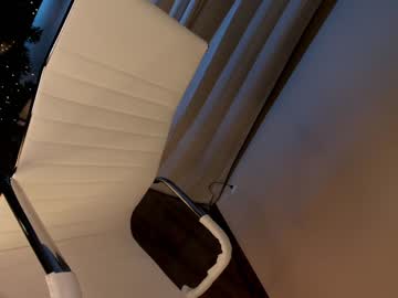 Hollyextra December 19, 2024 Chaturbate stream image