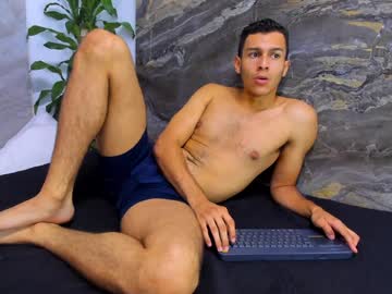 Leo_Strong11 December 19, 2024 Chaturbate stream image