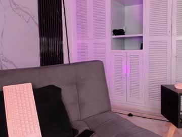 Mia_Ravenn December 19, 2024 Chaturbate stream image