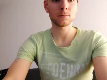 Dusnow16 December 19, 2024 Chaturbate stream image