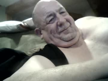 Hotandhornyxxx1 December 19, 2024 Chaturbate stream image