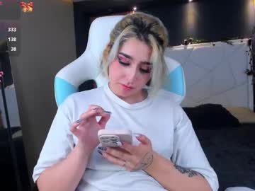 Emily_White9 December 19, 2024 Chaturbate stream image