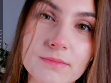 Florahavins stream photo from December 20, 2024