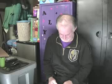 Pussy_Licker0127 stream photo from December 20, 2024
