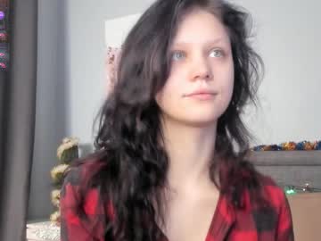 Emiliacourtney December 20, 2024 Chaturbate stream image