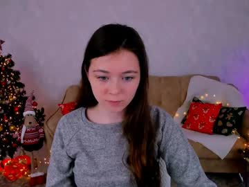 Alluringlook stream photo from December 20, 2024