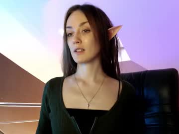 Dalia_Peach stream photo from December 20, 2024