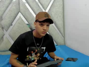 Russell_Bennett December 20, 2024 Chaturbate stream image