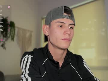 Hey_Cesard December 20, 2024 Chaturbate stream image
