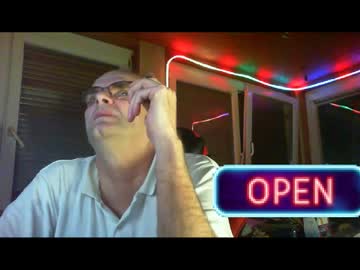 R_2d2_ December 20, 2024 Chaturbate stream image