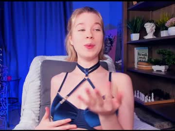 Di_Huny December 20, 2024 Chaturbate stream image