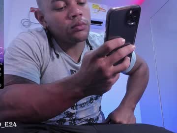 Juande_24 December 21, 2024 Chaturbate stream image