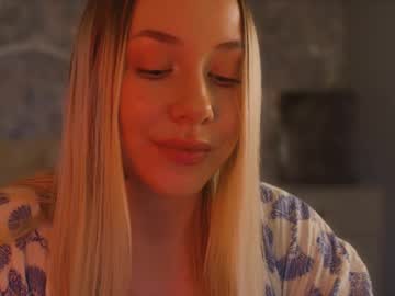 Emilia_Lorent December 21, 2024 Chaturbate stream image