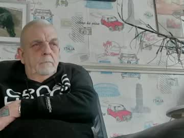 Sexymanlol95415433698 stream photo from December 21, 2024