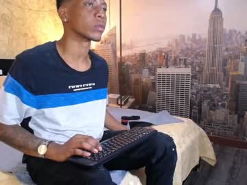 Kevinhoo_ December 21, 2024 Chaturbate stream image