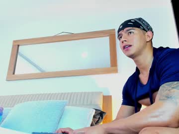 Oskar_Ford21 December 21, 2024 Chaturbate stream image
