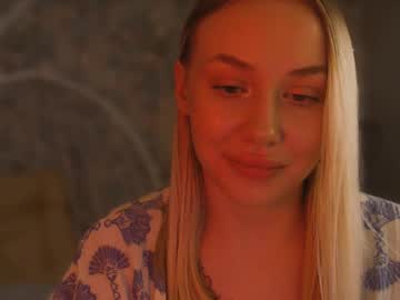 Emilia_Lorent December 22, 2024 Chaturbate stream image
