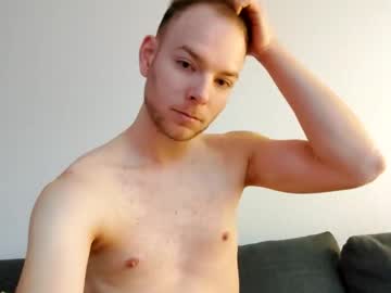 Dusnow16 December 22, 2024 Chaturbate stream image