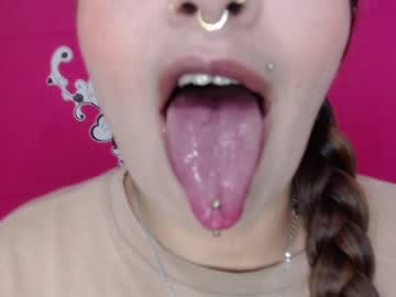 Nicollewayne10 December 22, 2024 Chaturbate stream image