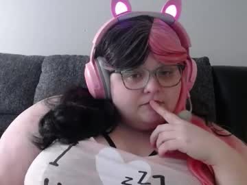 Lunaloveloops December 23, 2024 Chaturbate stream image