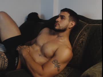 Rogan_Ian December 24, 2024 Chaturbate stream image