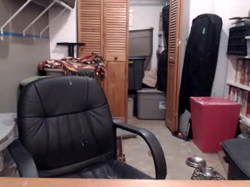 Jennyneeds stream photo from December 25, 2024