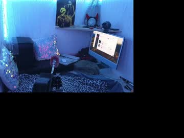 Clover51980 December 25, 2024 Chaturbate stream image