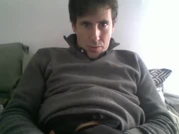 Iyoperro December 25, 2024 Chaturbate stream image