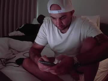 Benzoandthe1 December 25, 2024 Chaturbate stream image
