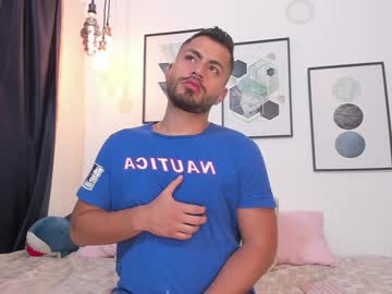 Los_Juanes December 25, 2024 Chaturbate stream image