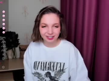 Kindhazelhere_ December 27, 2024 Chaturbate stream image